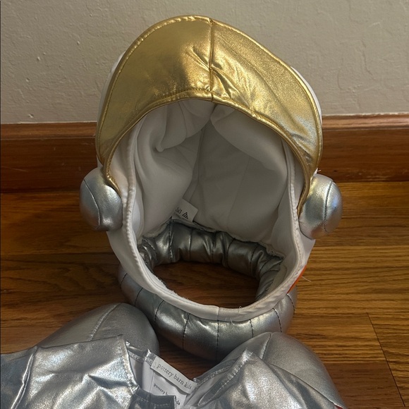 Pottery Barn Kids Silver Spacesuit Astronaut Costume & HELMET SET - Picture 4 of 15